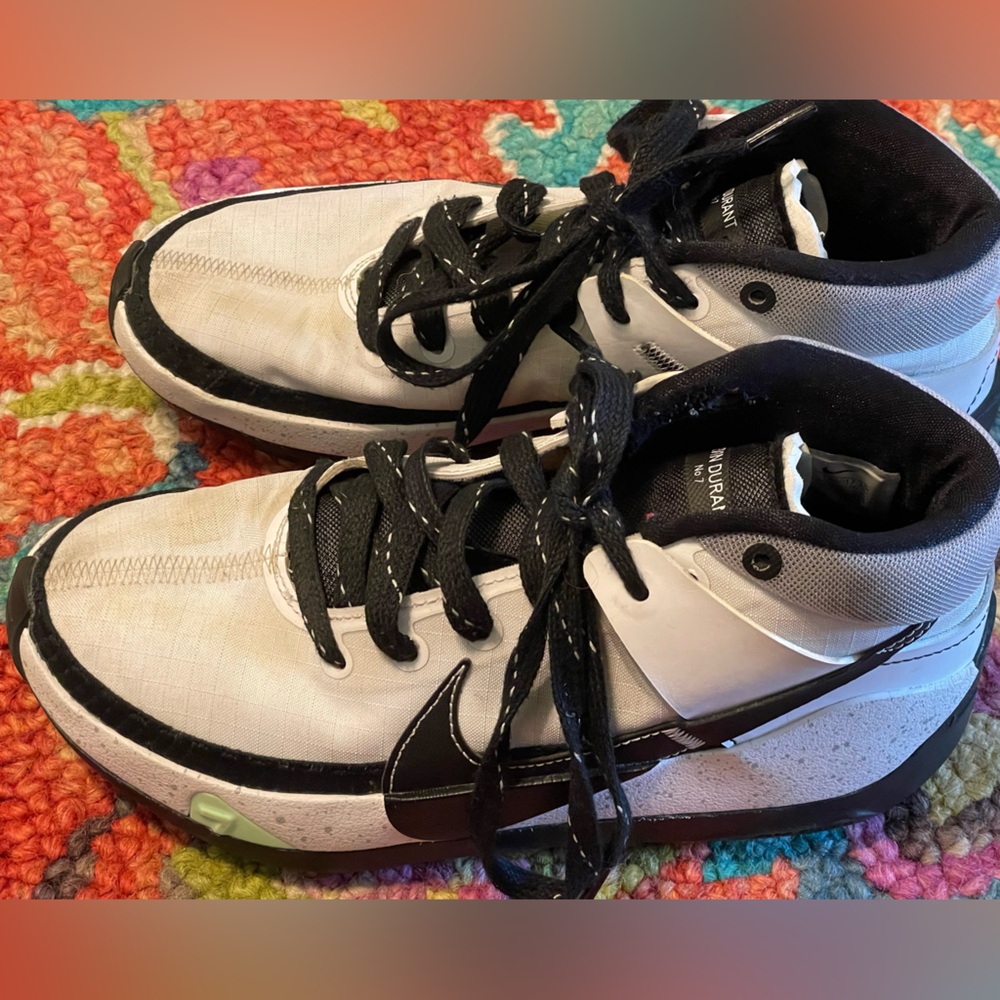 Nike Kevin Durant 13 shoes size 6
